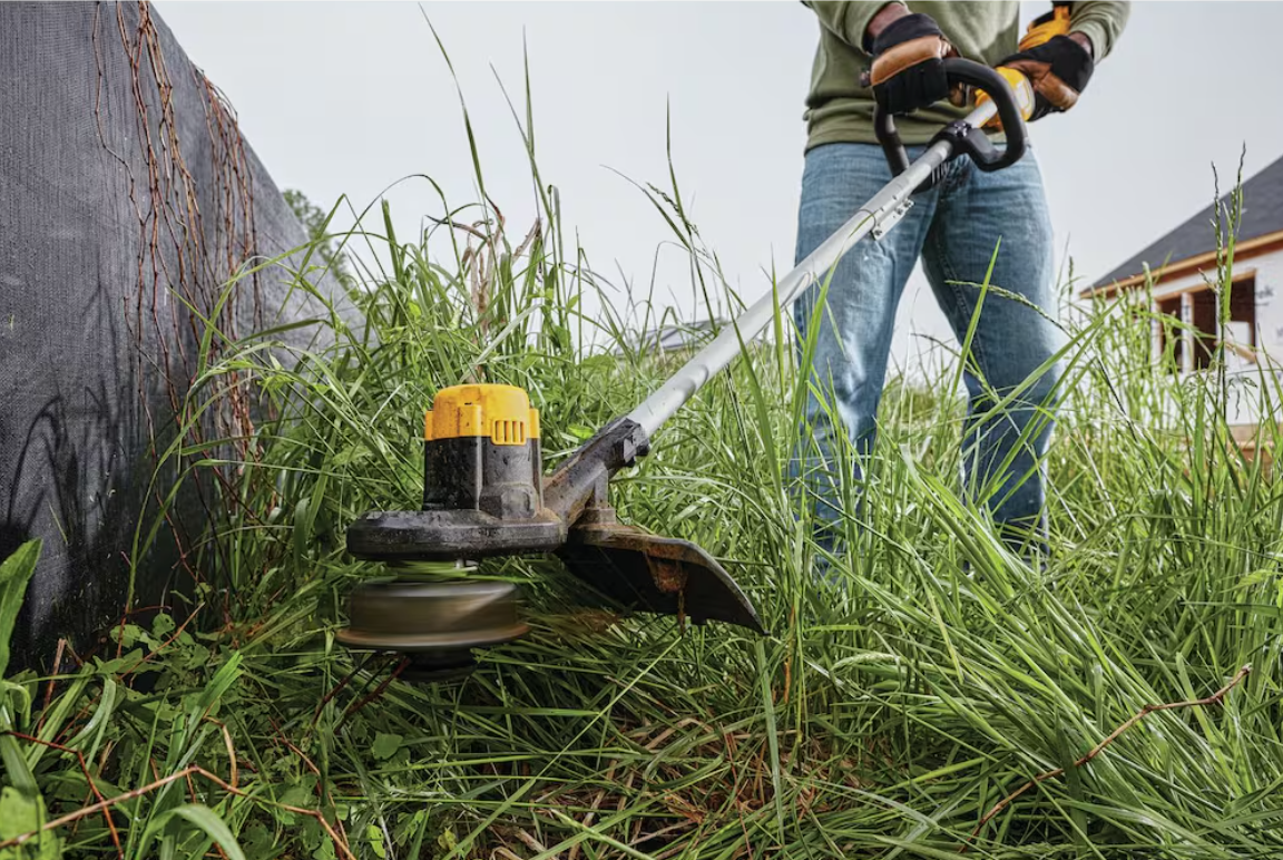 DEWALT DCST925M1 Cordless String Trimmer, Battery Included, 4 Ah, 20 V, Lithium-Ion, 0.08 in Dia Line